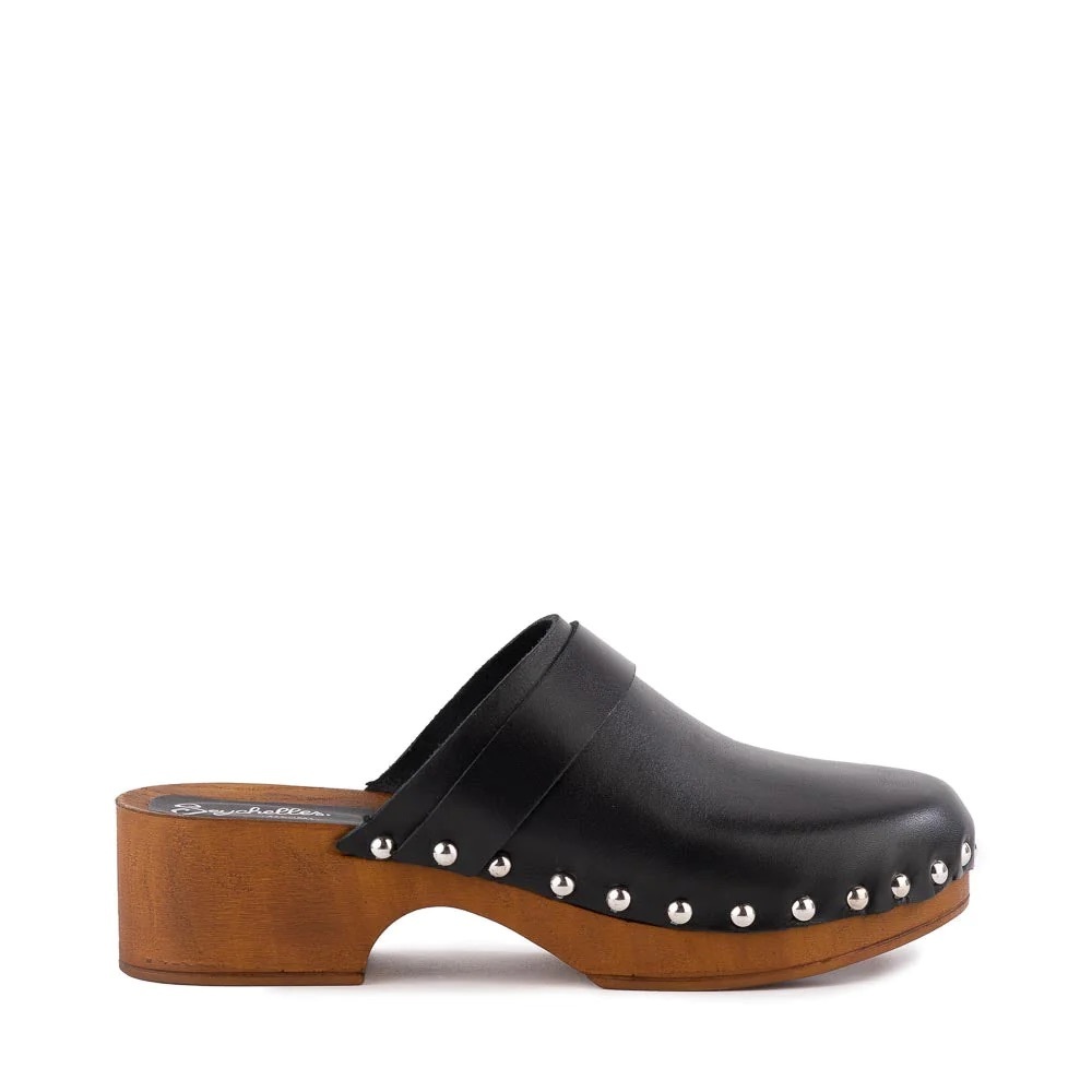 Seychelles Studded Clog, black, size 8